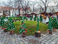 Fenyőfadíszítésre vállalkozó iskolás és óvodás csoportokat várnak az Advent Budapesten téli fesztivá szervezői 