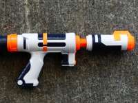 Veszélyes játékfegyvereket talált a fogyasztóvédelmi hatóság
